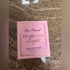 Diamond light highlighter